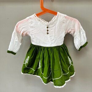 Well Dressed Wolf‎ Green and White Baby Girls Dress- Size 9 months